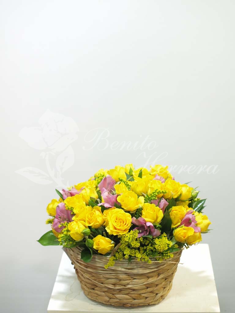 Cesta de rosa mini amarilla 3 Cesta de rosa mini amarilla 3