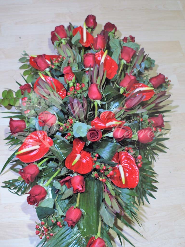 Centro funerario rojo 2