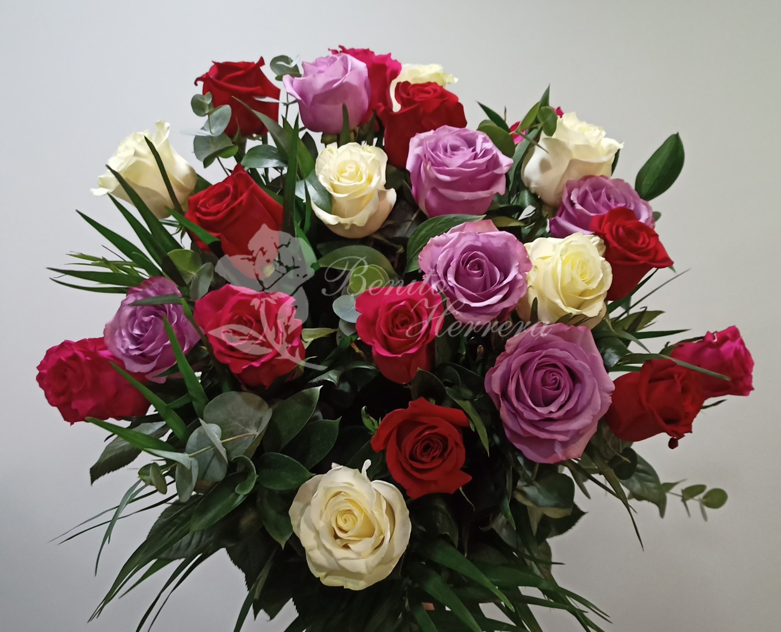 Ramo rosas tres colores. 3