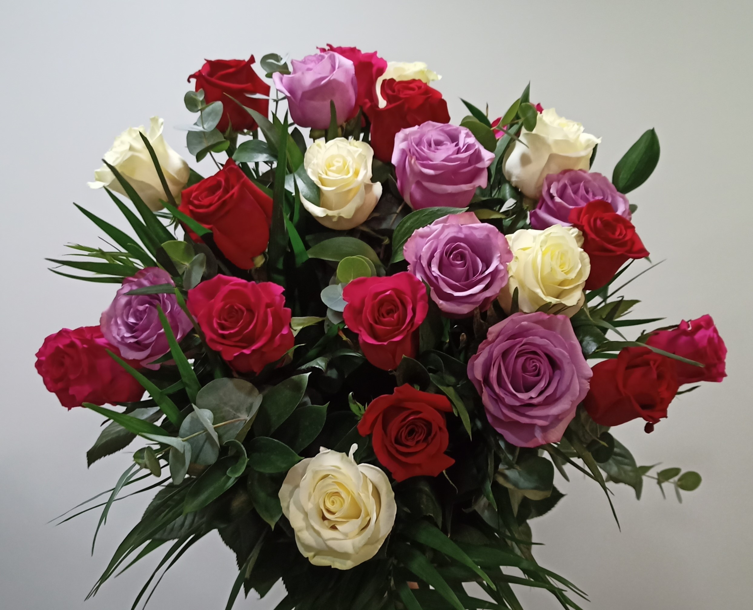 Ramo rosas tres colores. 3 Ramo rosas tres colores. 3