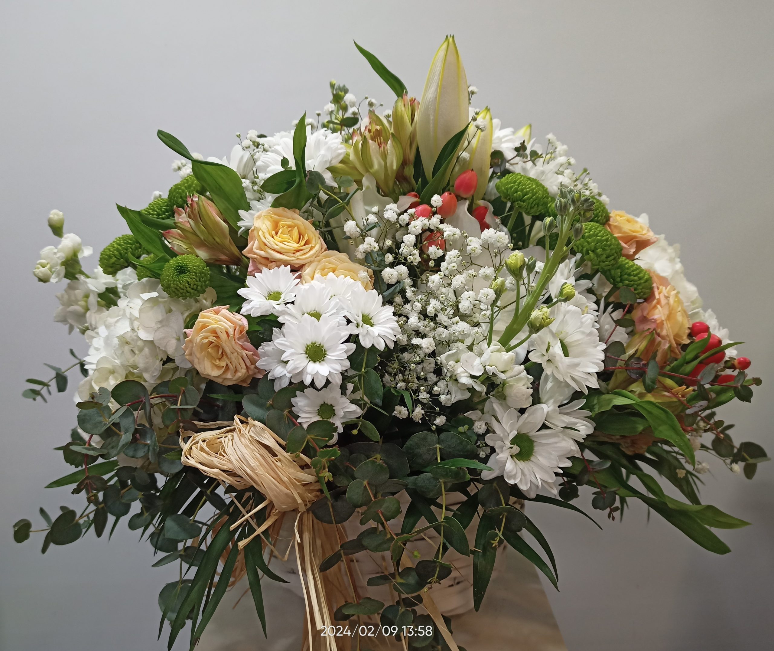 Cesta de flor variada. 3